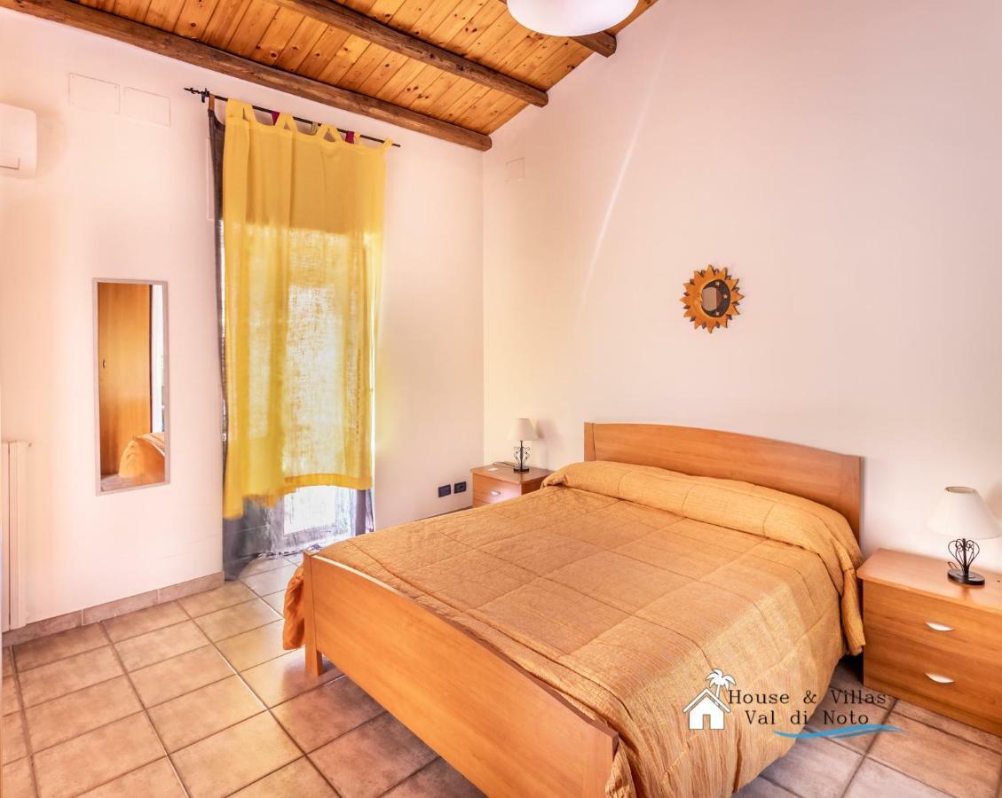 Akrai Hotel Palazzolo Acreide Bagian luar foto